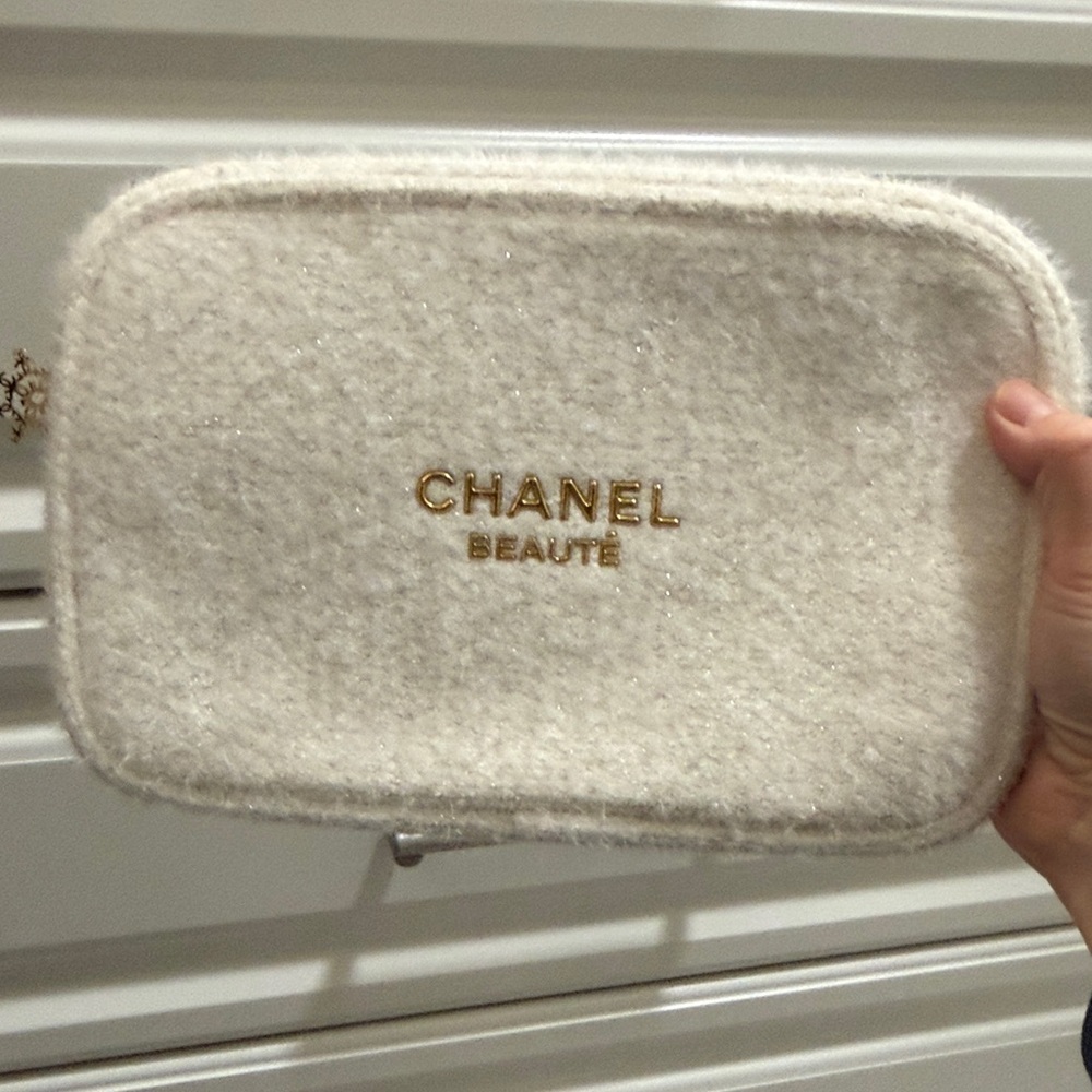 Chanel Beauté Cream Pouch with Gold Logo